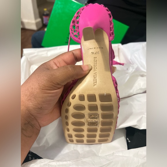 Bottega Veneta Heels ~ NEVER WORN | size 37.5 - Picture 3 of 4